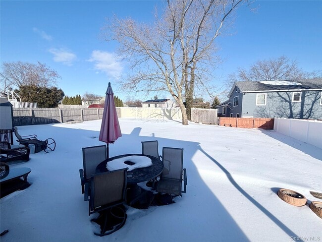 Building Photo - 87 Indian Head Rd