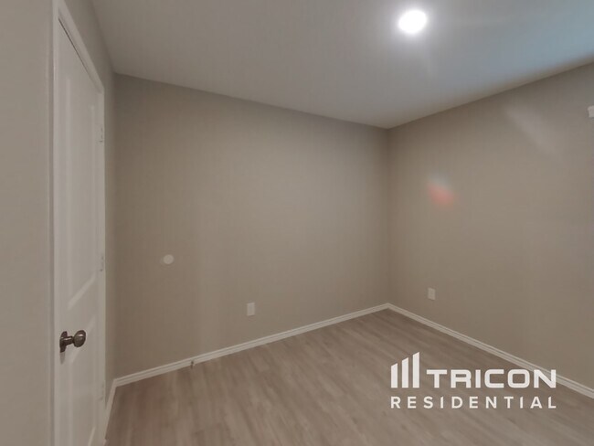 Building Photo - 9603 Littleton Grist