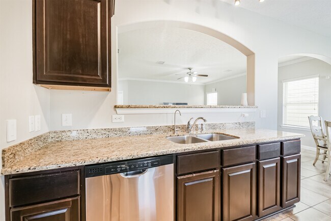 Building Photo - 1822 Don Alejandro