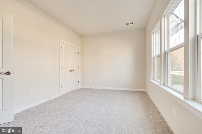 Building Photo - 1759 Autumn Maple Leaf Dr