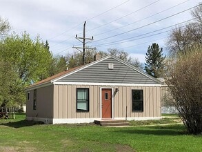 Building Photo - 400 W Main Ave