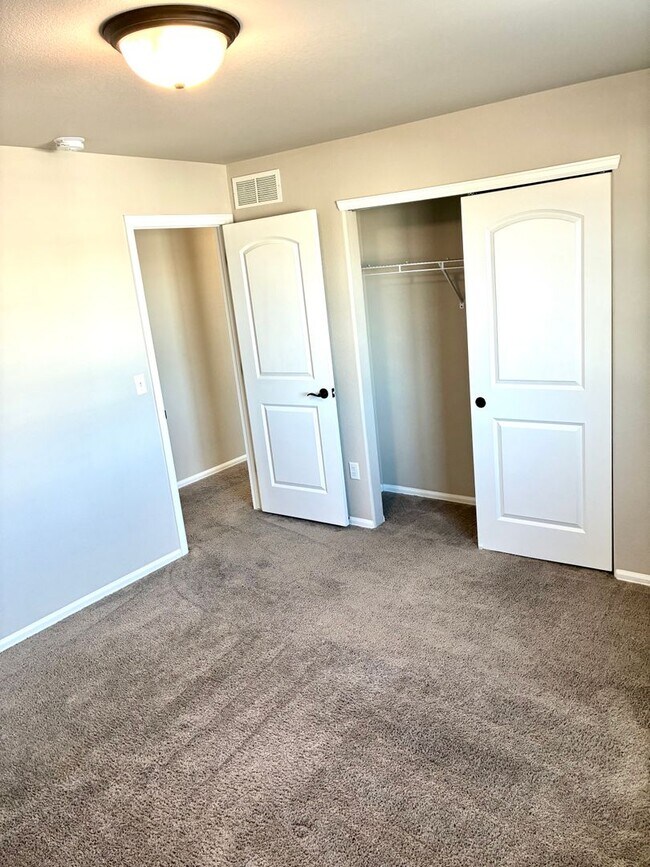 Building Photo - Beautiful 4 Bed/3 Bath West Greeley Home – Spacious Lot & Great Location!