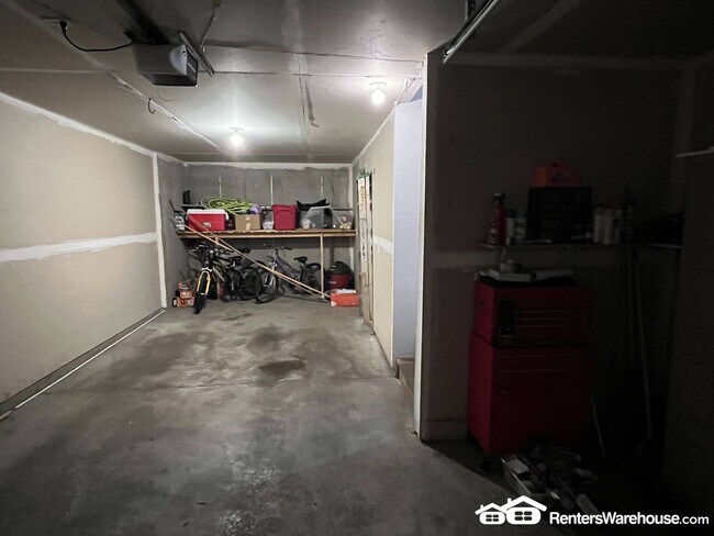 Building Photo - 15507 Foghorn Ln