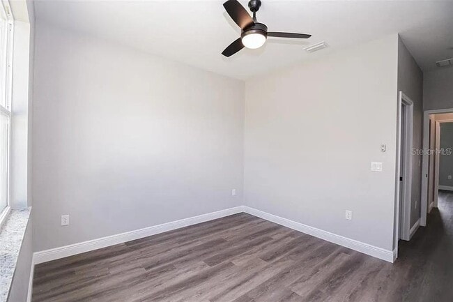 Building Photo - 4510 Boabadilla Ave