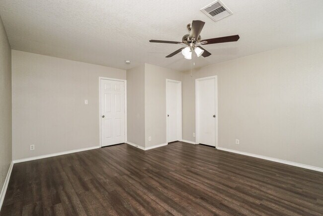 Building Photo - 217 Jersey Bend