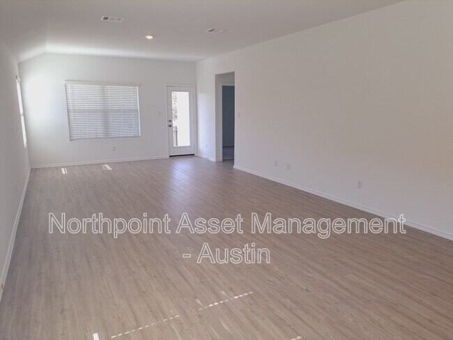 Building Photo - 2544 Four Waters Lp