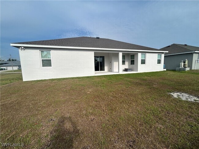 Building Photo - 1017 NW 37th Ave