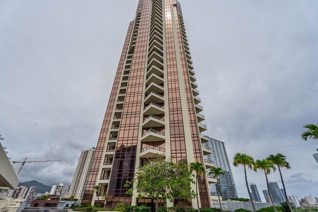 Building Photo - Imperial Plaza Kakaako