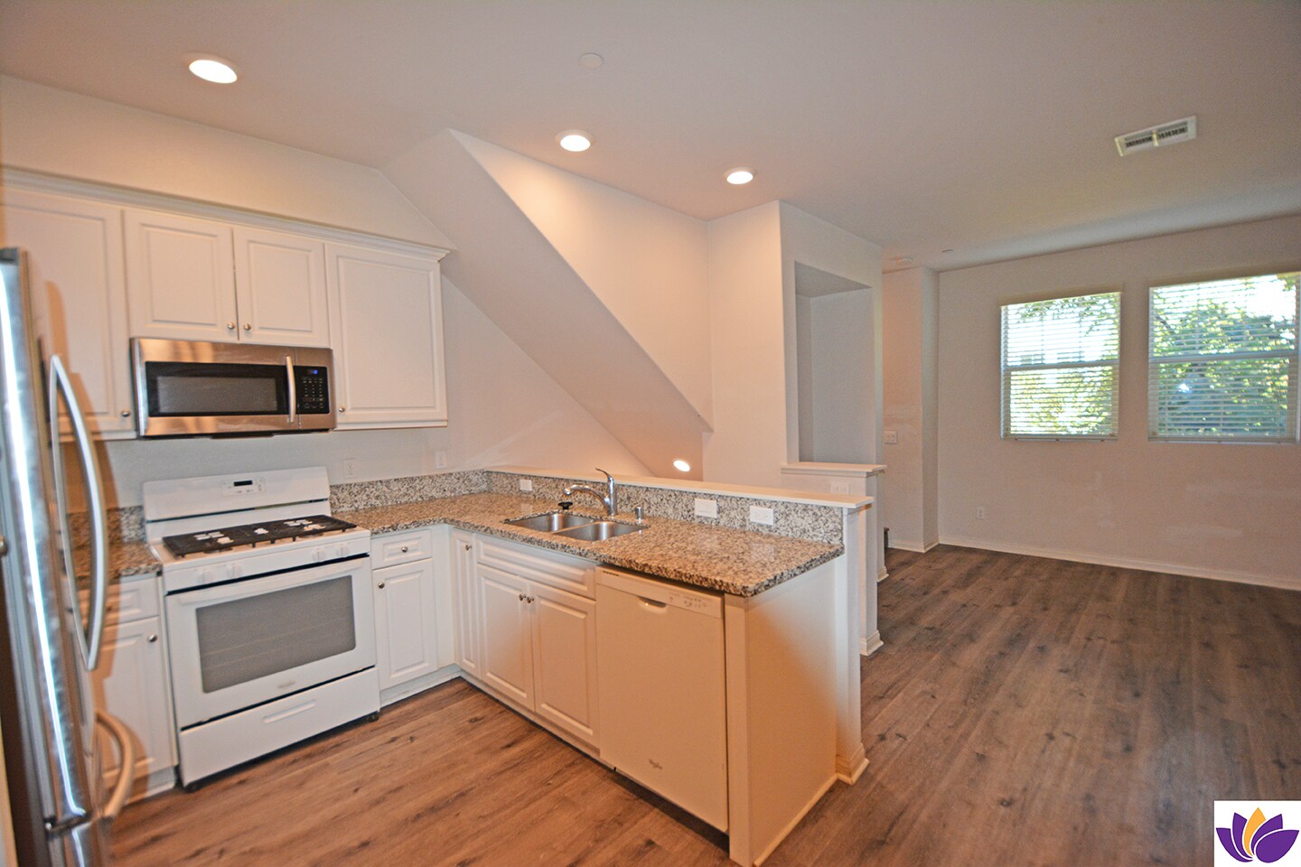 Building Photo - 14107 W Birch Ln