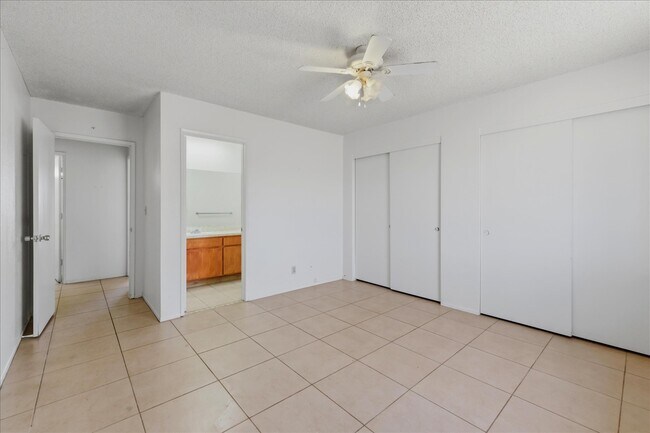 Building Photo - 7273 Sunny Vista Rd