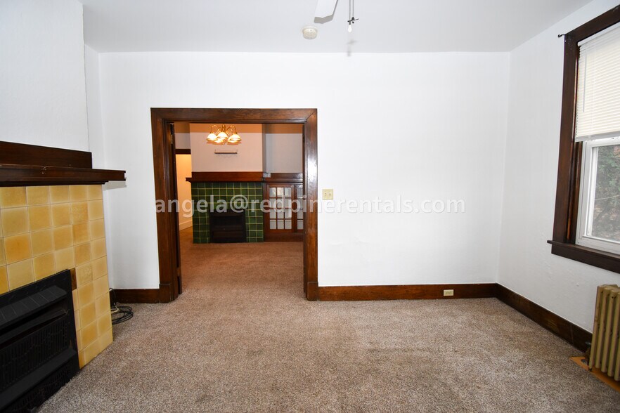 Building Photo - 1832 Crafton Blvd