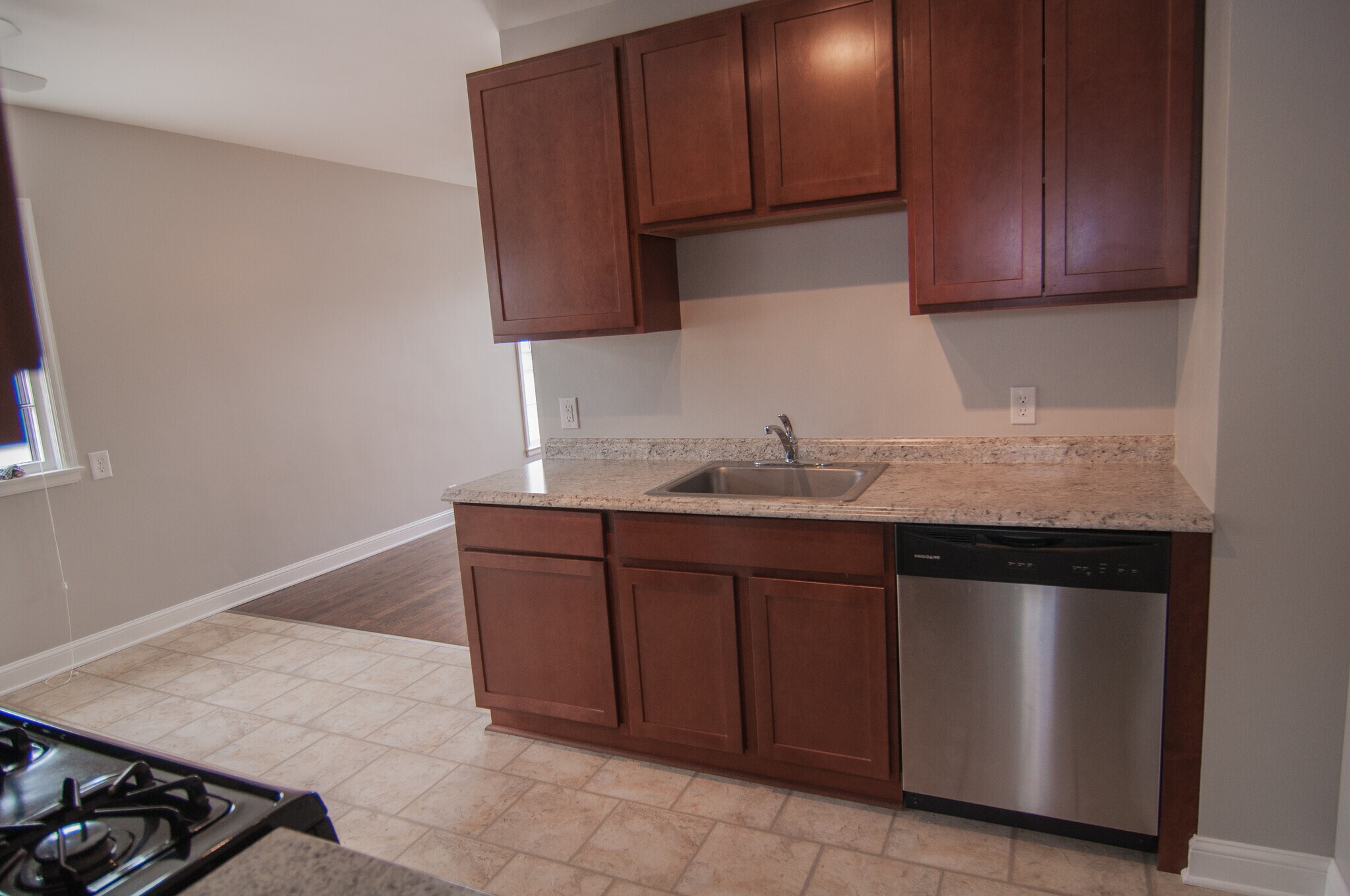 Building Photo - 4149 S 32nd Ave