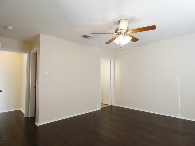 Building Photo - 1107 Canada Wild Dr