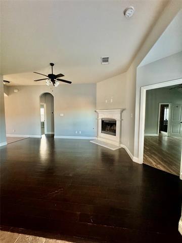 Building Photo - 667 Sharpley Dr