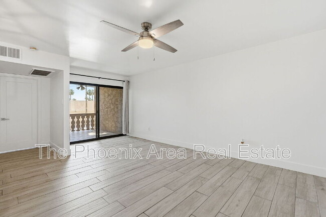 Building Photo - 4950 N Miller Rd