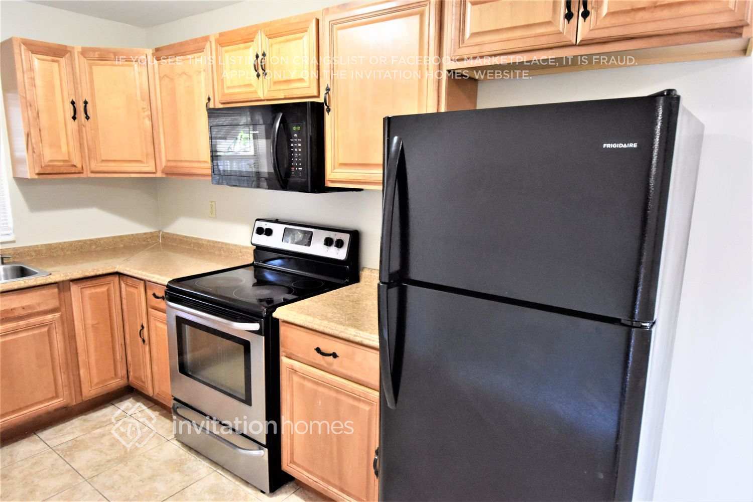 Building Photo - 7911 SW 3rd Ct