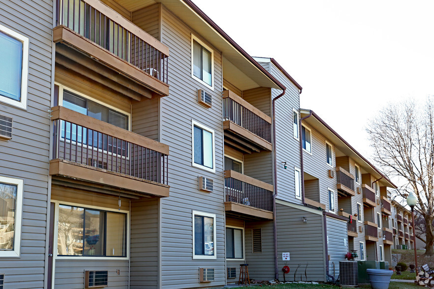 Building Photo - Maryville Gardens Apartments