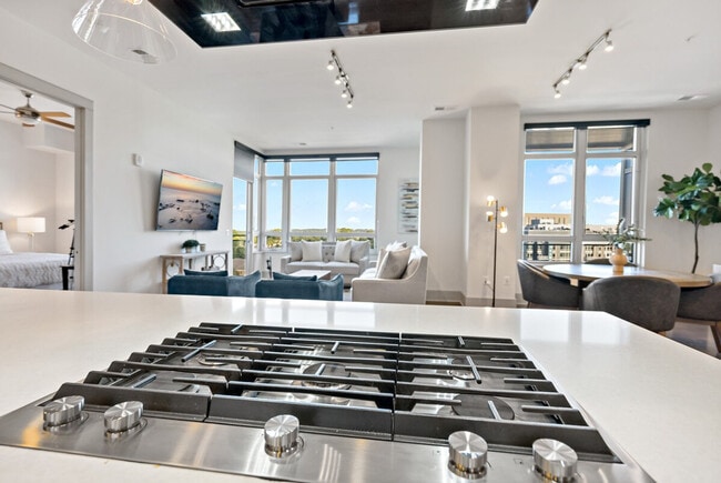 Building Photo - 1820 Fonthill Ct