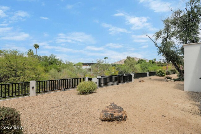 Building Photo - 4814 E Marston Dr