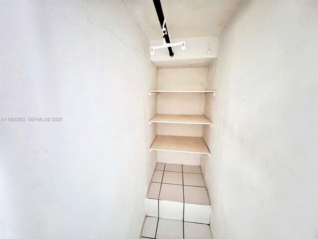 Building Photo - 227 Phoenetia Ave