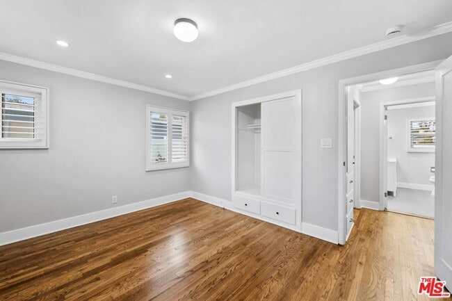 Building Photo - 18148 Hartland St