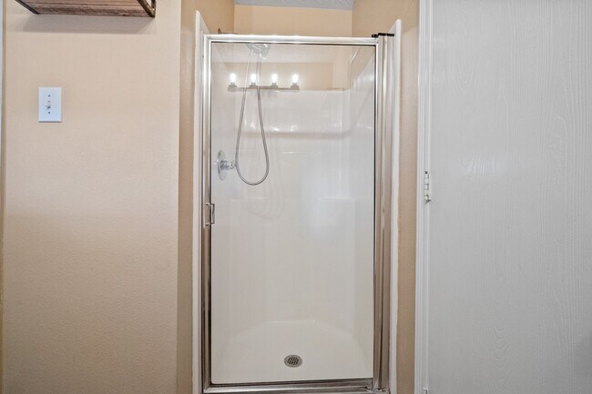 Building Photo - 3330 Red Cedar Dr