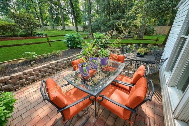Building Photo - Beautiful 3 Bedroom 2.5 Bath Home in Dallastown Schools Pet Friendly