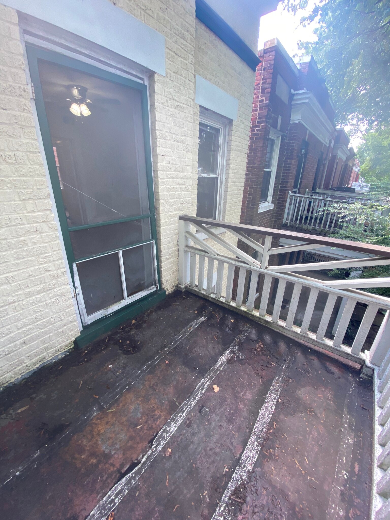 Building Photo - 3009 Ellwood Ave