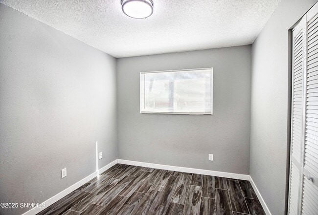 Building Photo - 1306 Wyoming Ave