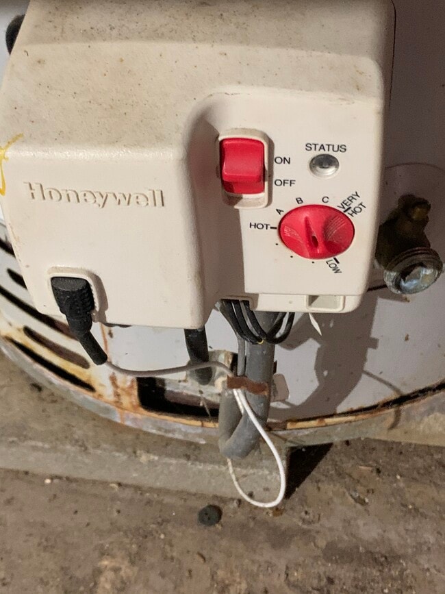 Building Photo - 2626 Lauretta Ave