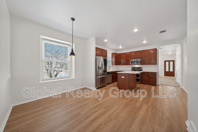 Building Photo - 549 Celtic Ash Run