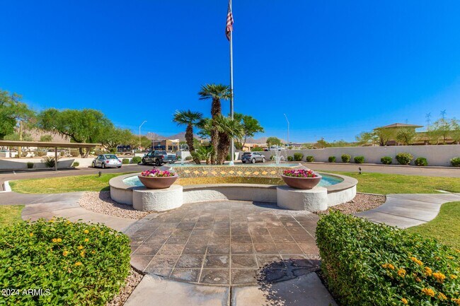 Building Photo - 11375 E Sahuaro Dr