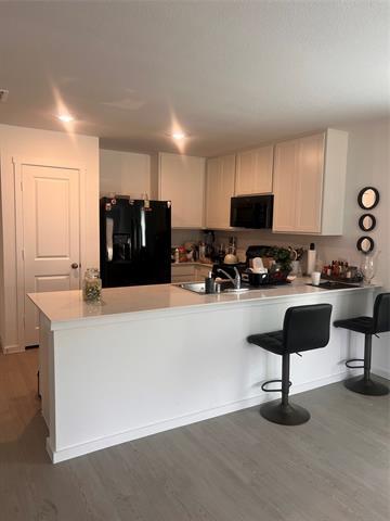 Building Photo - 14143 Hammersmith St