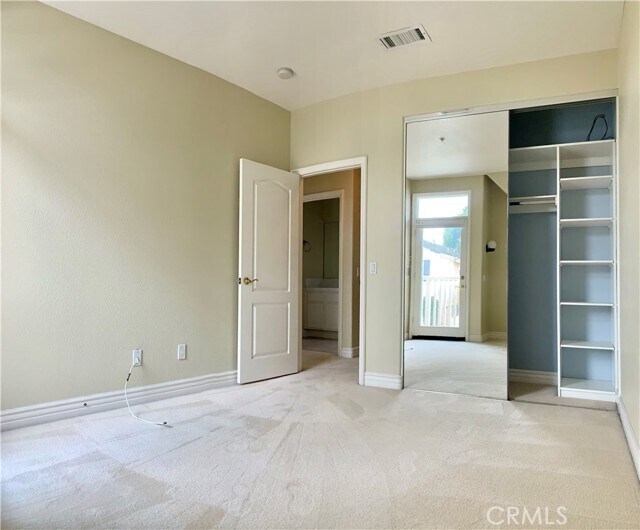 Building Photo - 281 Mesa Dr