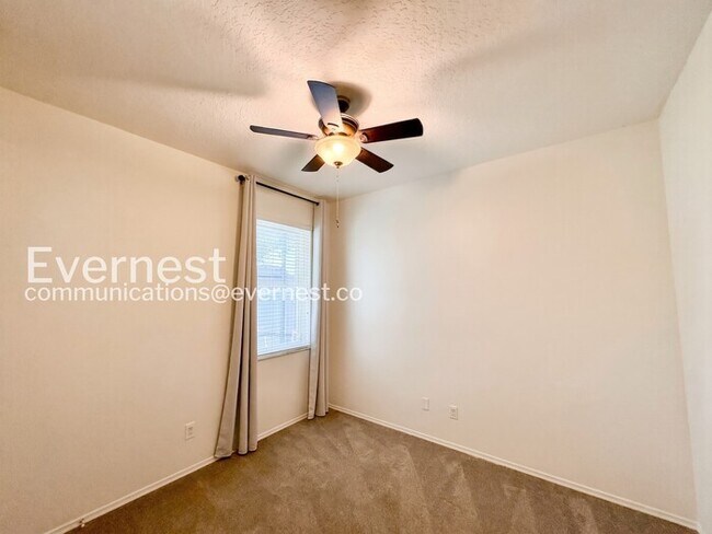 Building Photo - 13829 Sunshowers Cir