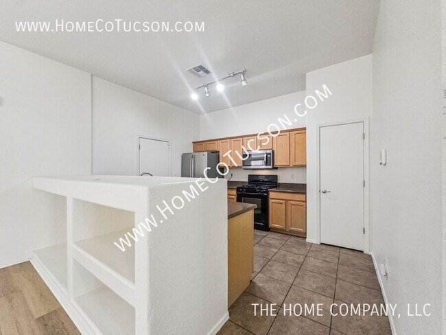 Building Photo - 6039 S Avenida Las Monjas