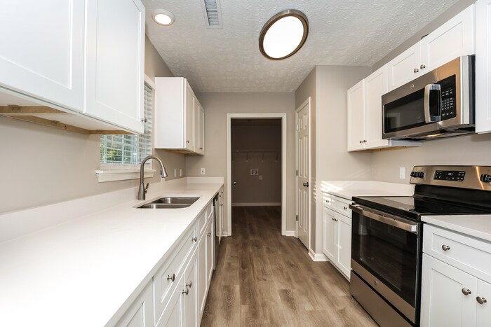 Building Photo - 173 Shiloh Dr