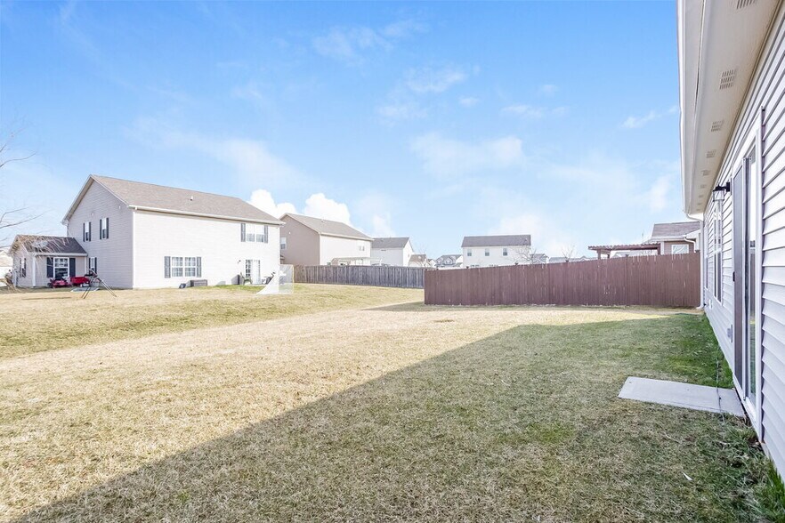 Building Photo - 2232 Schoolmarm Dr