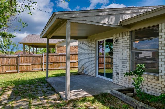 Building Photo - 7616 Parkwood Ln