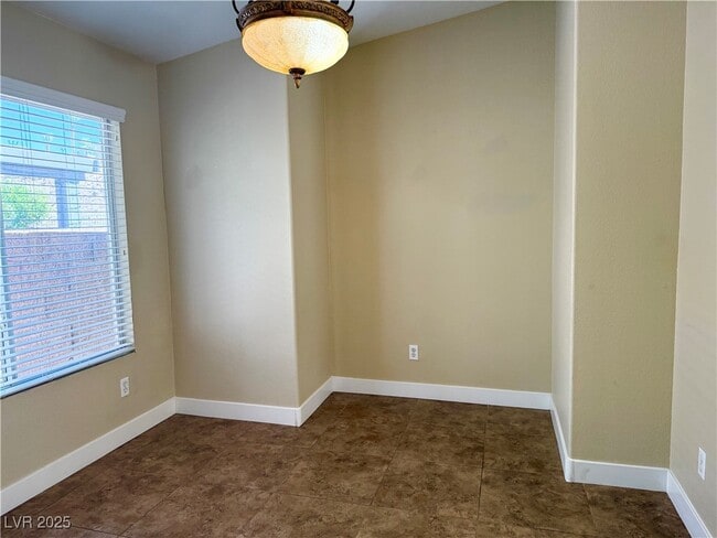 Building Photo - 820 Binbrook Dr