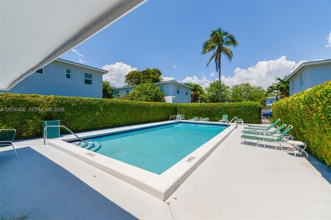 Building Photo - 7720 SW 54th Ct
