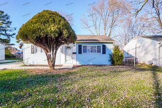 Building Photo - 1336 Southfield Dr S