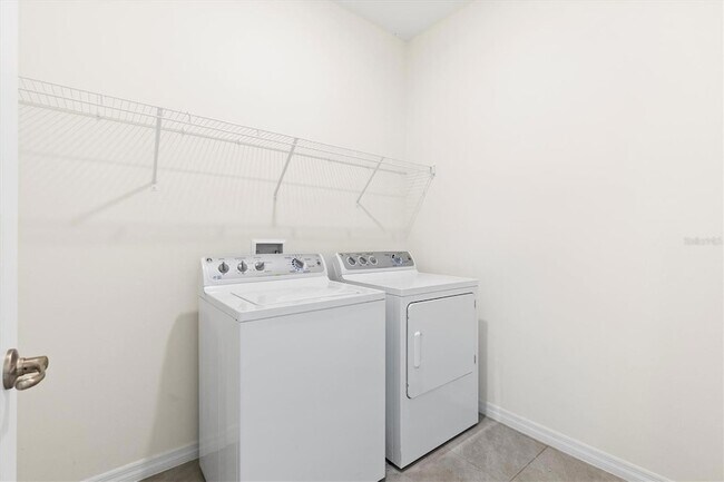 Building Photo - 8022 Penrose Pl