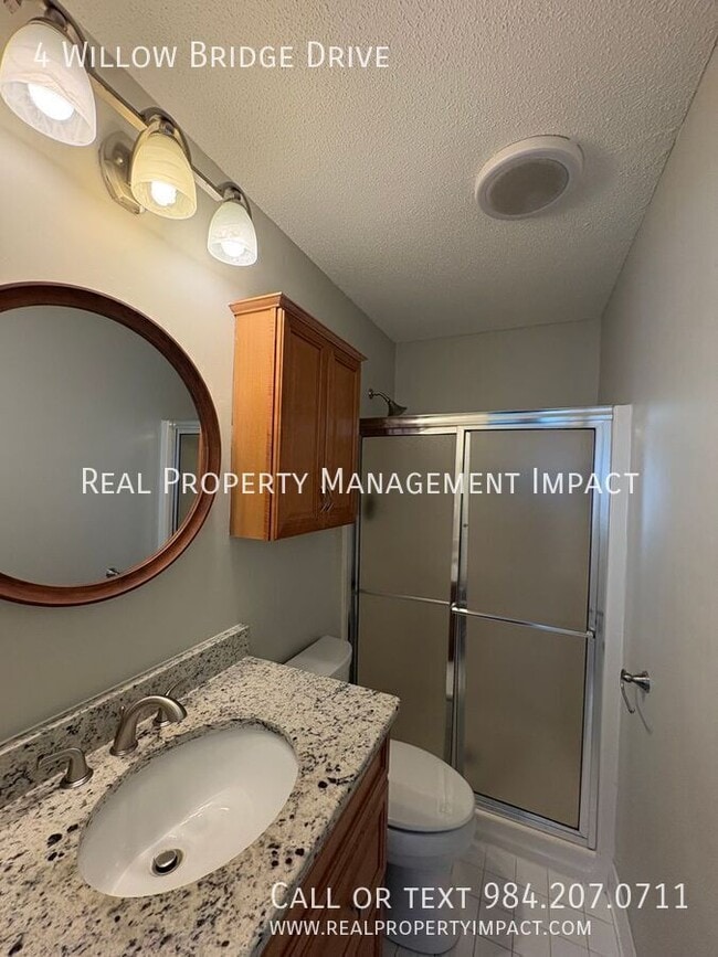 Building Photo - 4 Willow Bridge Dr