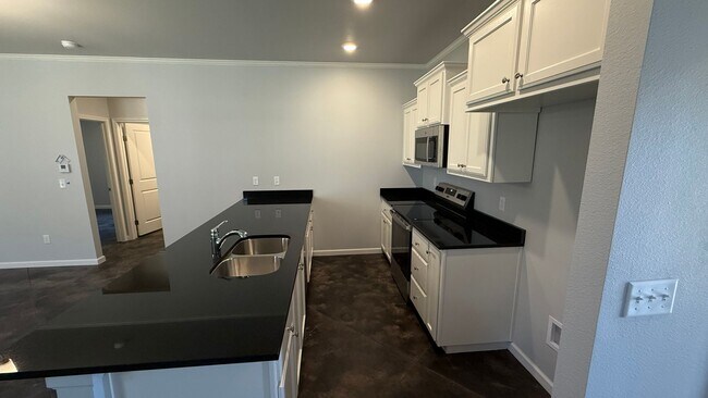 Building Photo - CORNER LOT!!!Glendale area CISD 3/2/2 !!! Be the 1st to live here!!!