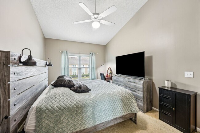 Building Photo - Coastal Condo Living in Gated Fernandina B...