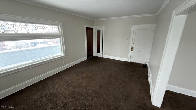 Building Photo - 4133 E 139th St