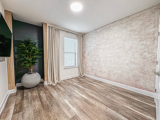 Building Photo - Modern 3 Bed 2.5 Bath End-Unit Townhome With Deck In The Landing At Cannon Branch