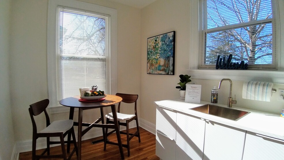 Brand new kitchen .... - 3541 Fort Ave