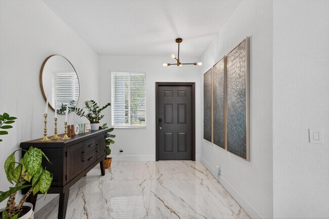 Building Photo - 1374 Canary Island Dr